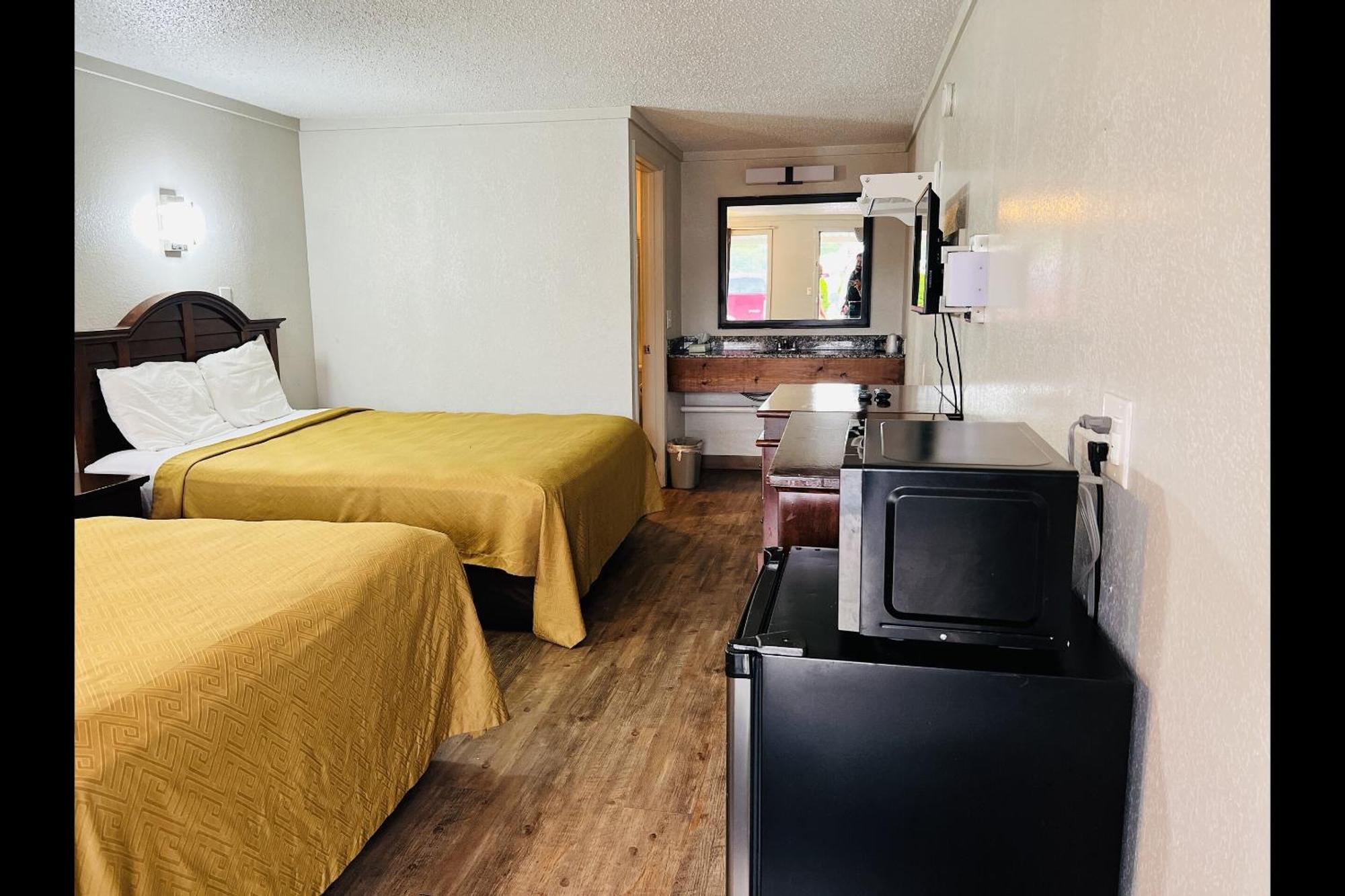 Cozy Garden Inn By Oyo Hwy 40 Richmond Kültér fotó