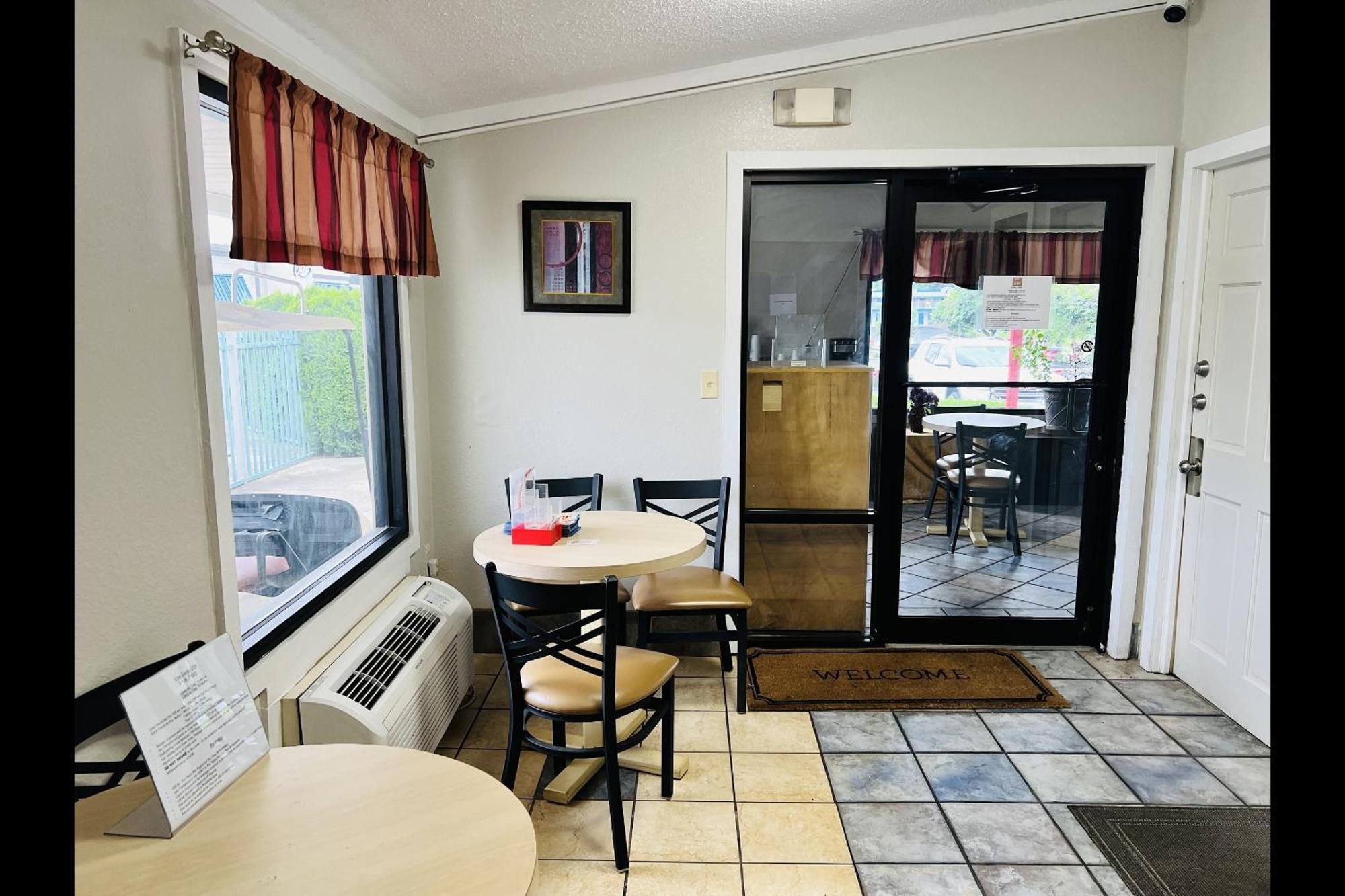 Cozy Garden Inn By Oyo Hwy 40 Richmond Kültér fotó