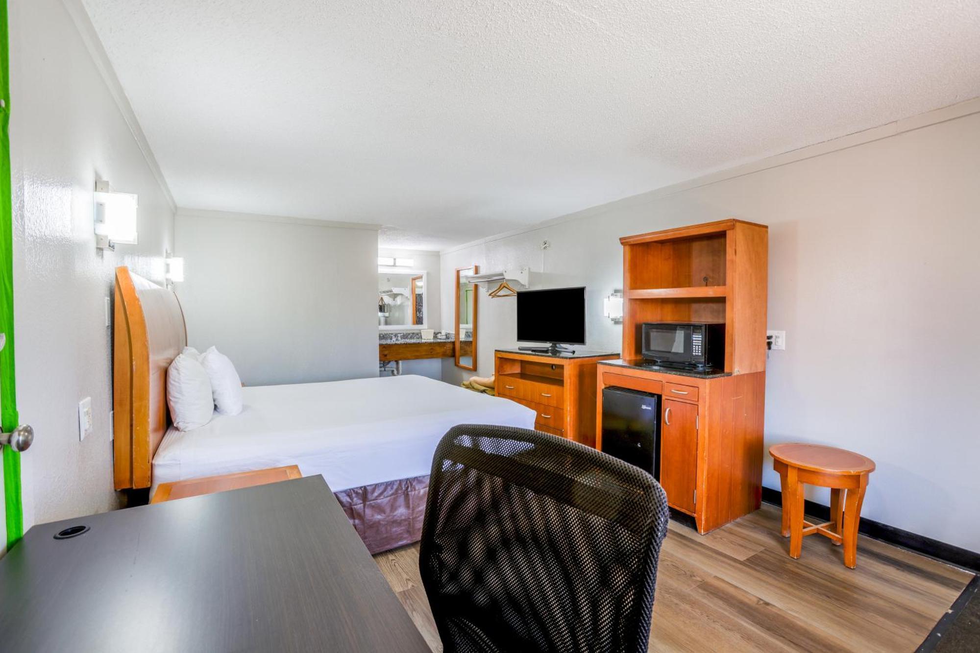 Cozy Garden Inn By Oyo Hwy 40 Richmond Kültér fotó